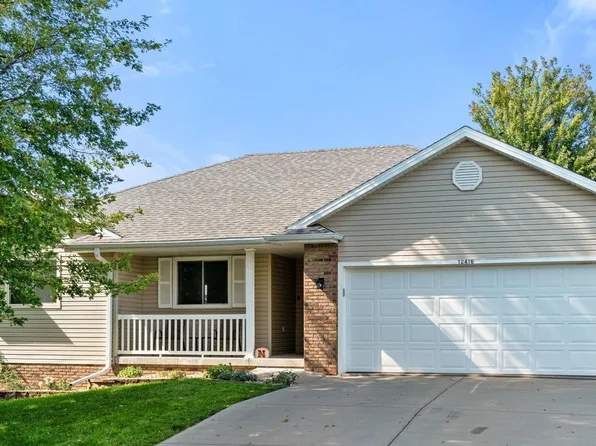 12416 S 218th Ave, Gretna, NE 68028