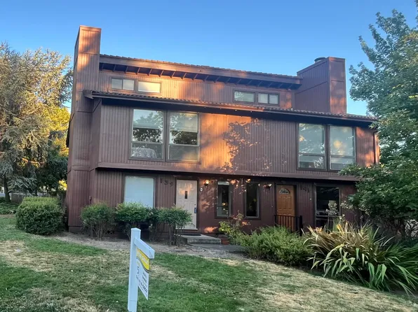 139 E Hersey St, Ashland, OR 97520