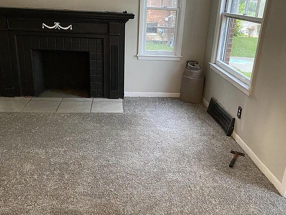 4th image of 8939 Meyers Rd