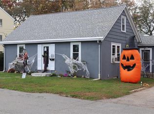 7 Albany St, North Providence, RI 02904