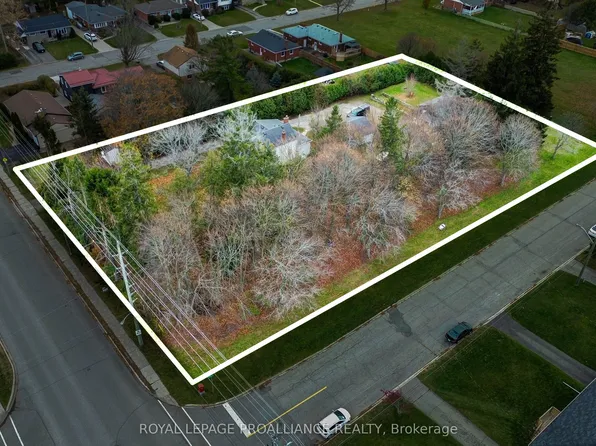 198 Victoria St N, Pt Hope, ON L1A 3N3