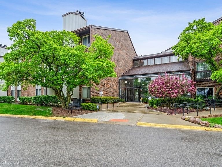 Pheasant Creek Condominiums Northbrook, IL Zillow