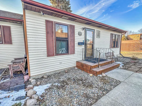 242 9th Ave S, Casselton, ND 58012