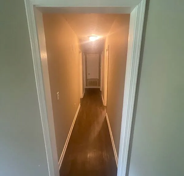 1010 Deryll St — Photo 5