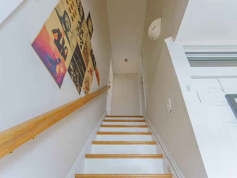 94 Cushing St #4 — Photo 10