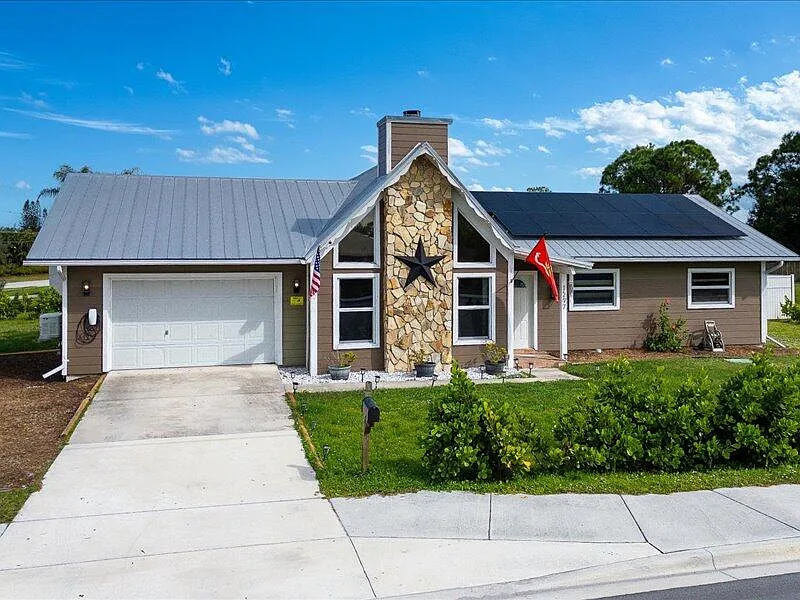 4 bed, 2.0 bath, 1750 sqft, $3,500 — Photo 2