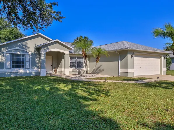 81 Spinnaker Cir, South Daytona, FL 32119