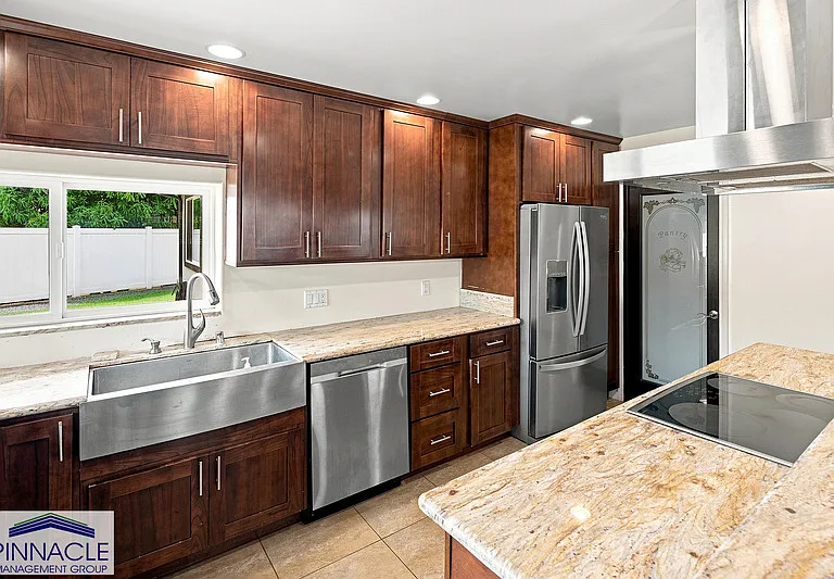 6171 Summer St — Photo 11