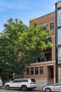 1923 N Damen Ave #Penthouse, Chicago, IL, 60647