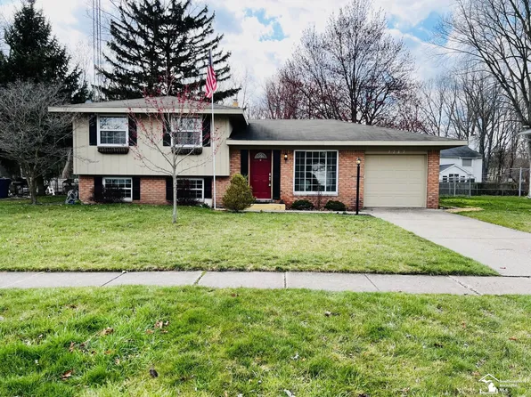 7287 Cranbrook Dr, Lambertville, MI 48144