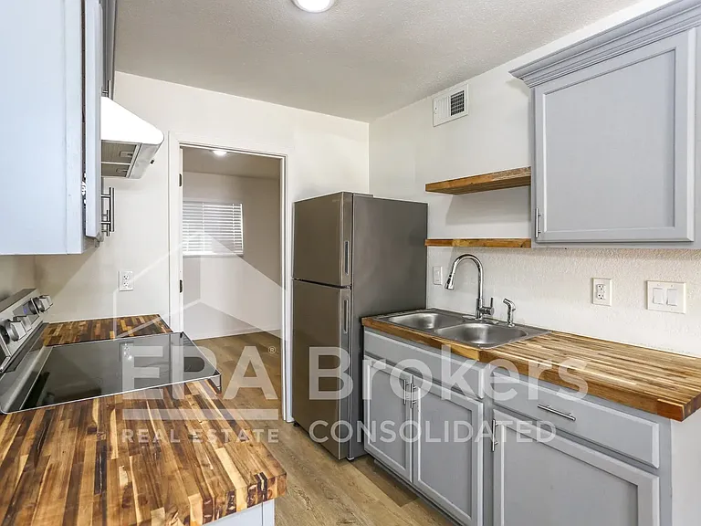 614 Adams Ave #1 — Photo 7