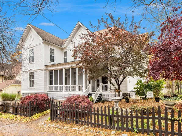 231 Paris Ave SE #4, Grand Rapids, MI 49503