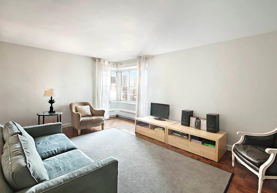 1st image of 573 Grand St #D-905