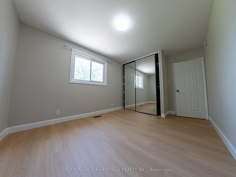 661 Annland St — Photo 13