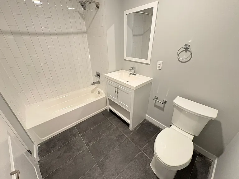 100 Carroll St #306 — Photo 8