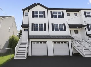 530 Grove St, Bridgeport, PA 19405