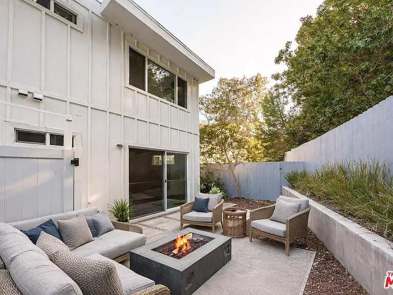 6467 Sycamore Meadows Dr — Photo 16