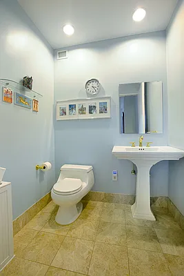 Sold by BLU Real Estate | media 6