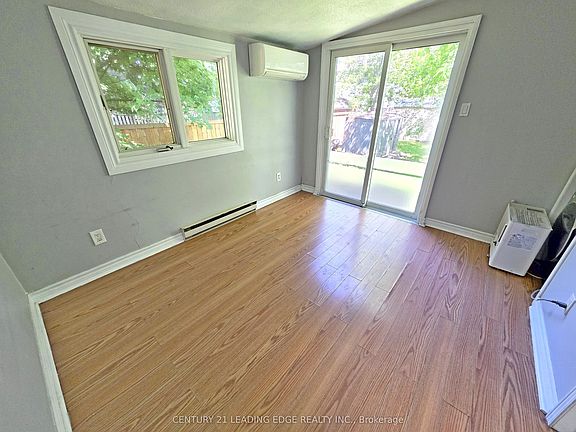 5th image of 235 Bayview Ave #B