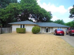 5720 Stage Line Ct, Arlington, TX 76017