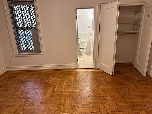 Rented by Joe Gotham LTD | media 2