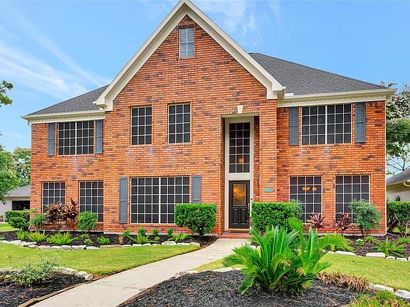 3rd image of 2206 Pebble Beach Dr