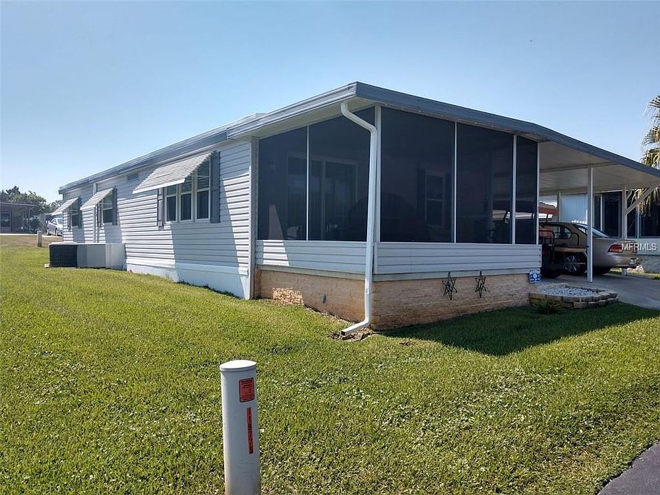 1st image of 8 Great Oak Dr
