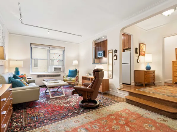 29 West 64th Street image 1 of 8