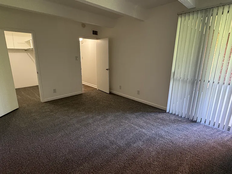 Villa Apartments — Photo 84