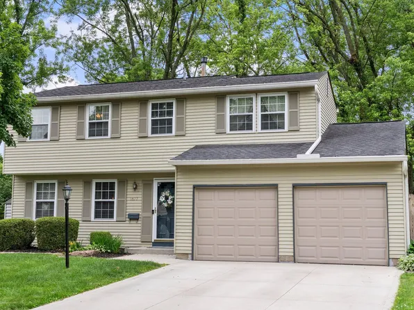 1677 Tendril Ct, Columbus, OH 43229