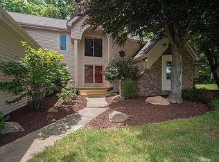 565 Florence Rd, Ann Arbor, MI 48103