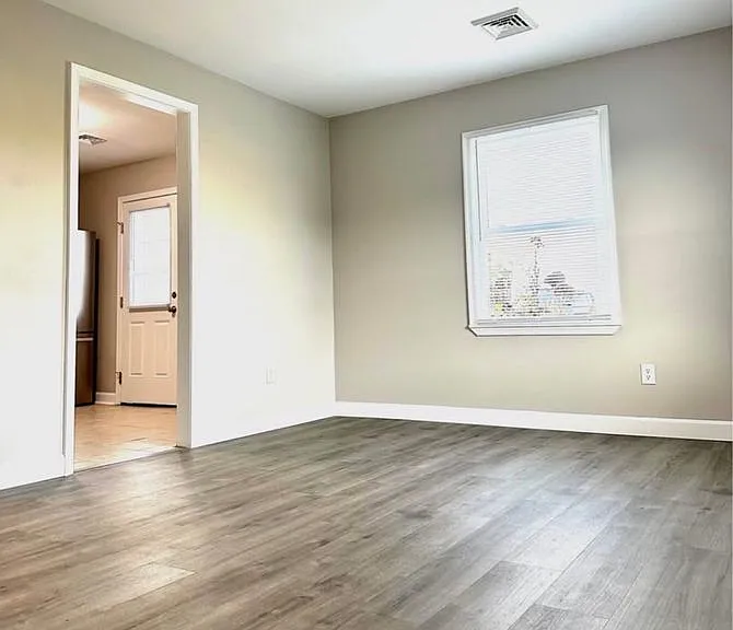 640 Lara Rd — Photo 8