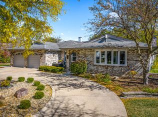 213 Glenridge Ln, Schaumburg, IL 60193
