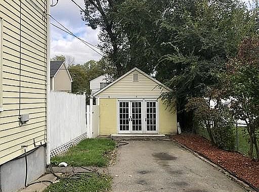 2nd image of 8 Puritan Ave