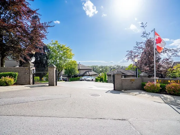 678 Citadel Dr #101, Pt Coquitlam, BC V3C 6M7