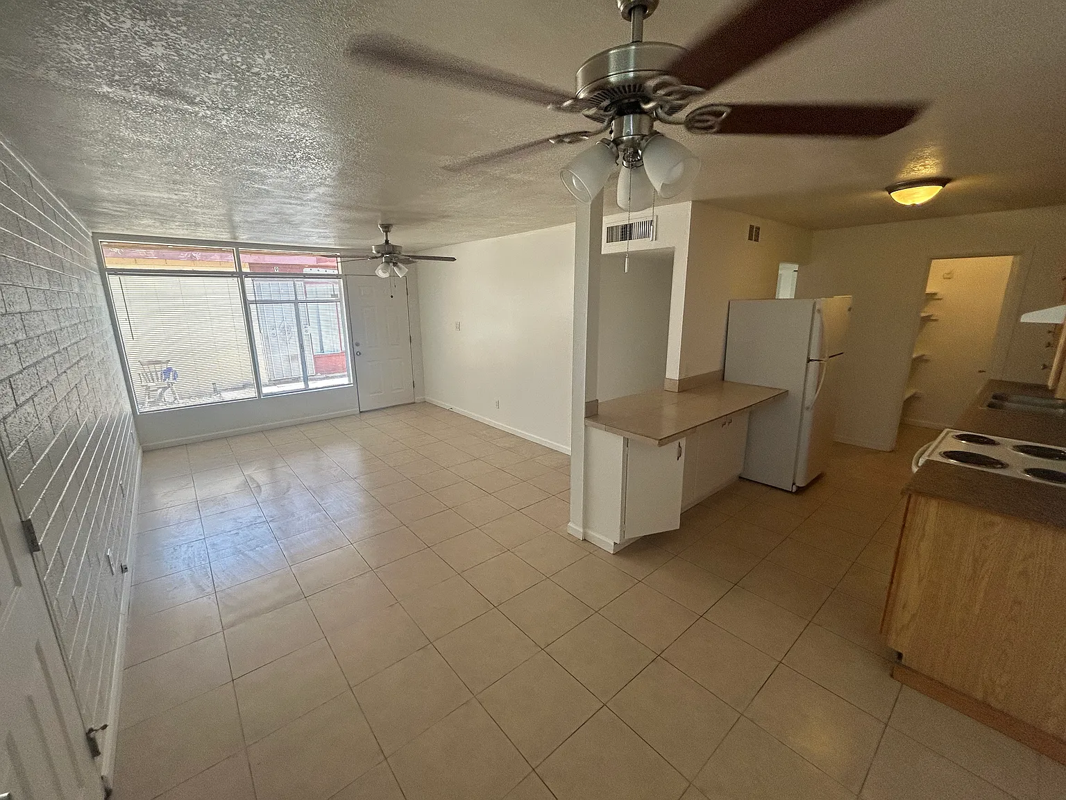 2 bed, 900 sqft, $1,250 — Photo 1