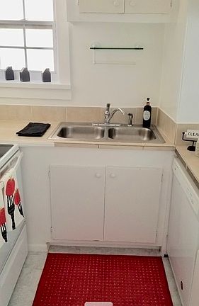4th image of 1212 1st St S #4