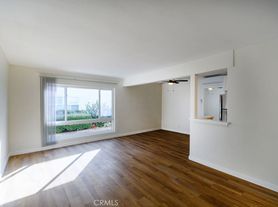 12571 Kensington Ln, Garden Grove, CA