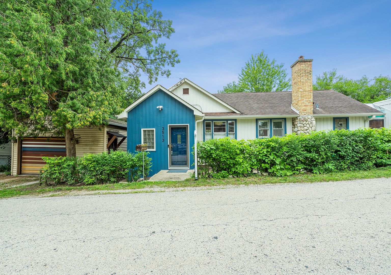 3513 Highland Dr, Island Lake, IL 60042 Zillow