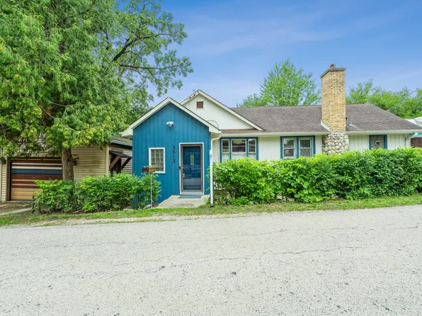 3513 Highland Dr, Island Lake, IL 60042