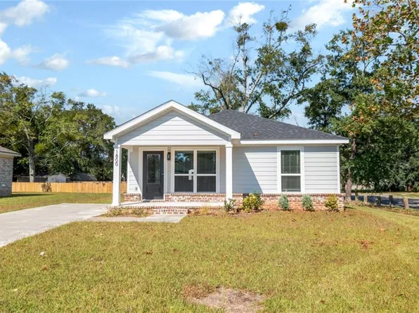 1800 Woodcock St, Mobile, AL 36606