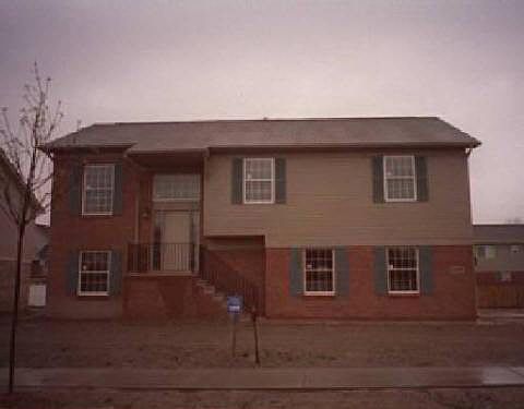 1st image of 33147 Edward St