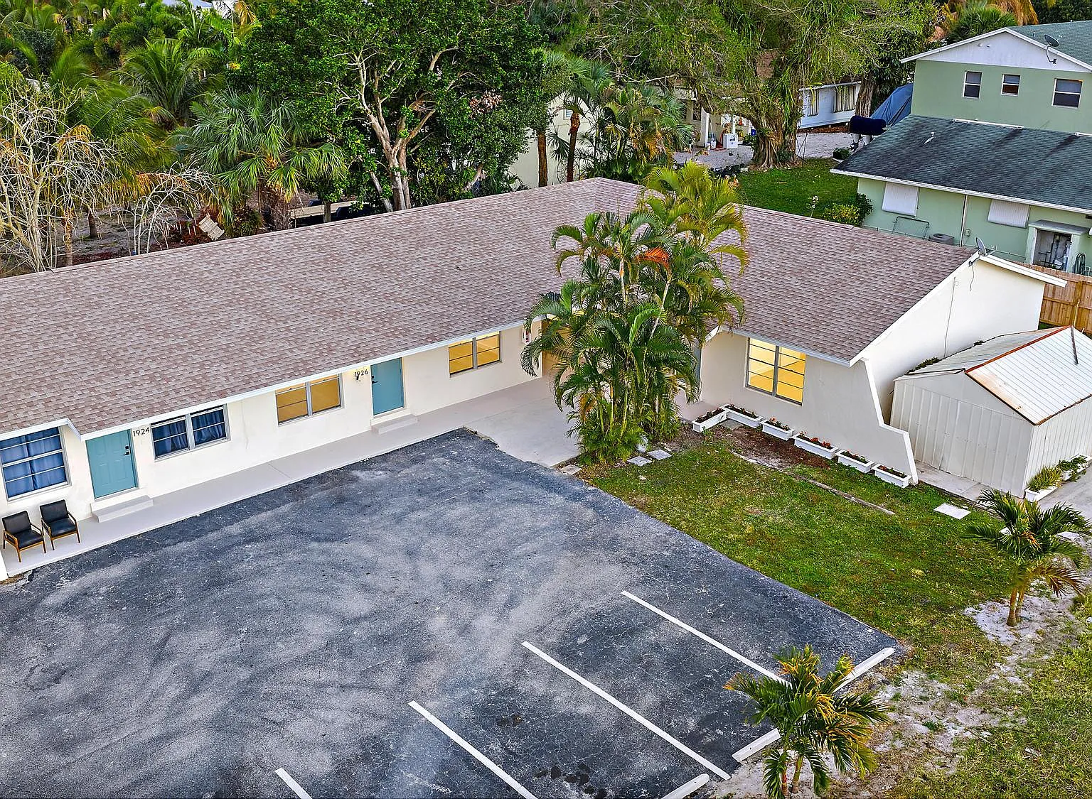 1 bed, 1.0 bath, 880 sqft, $1,950 — Photo 2