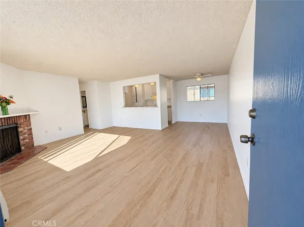 338 E Meats Ave APT C, Orange, CA 92865