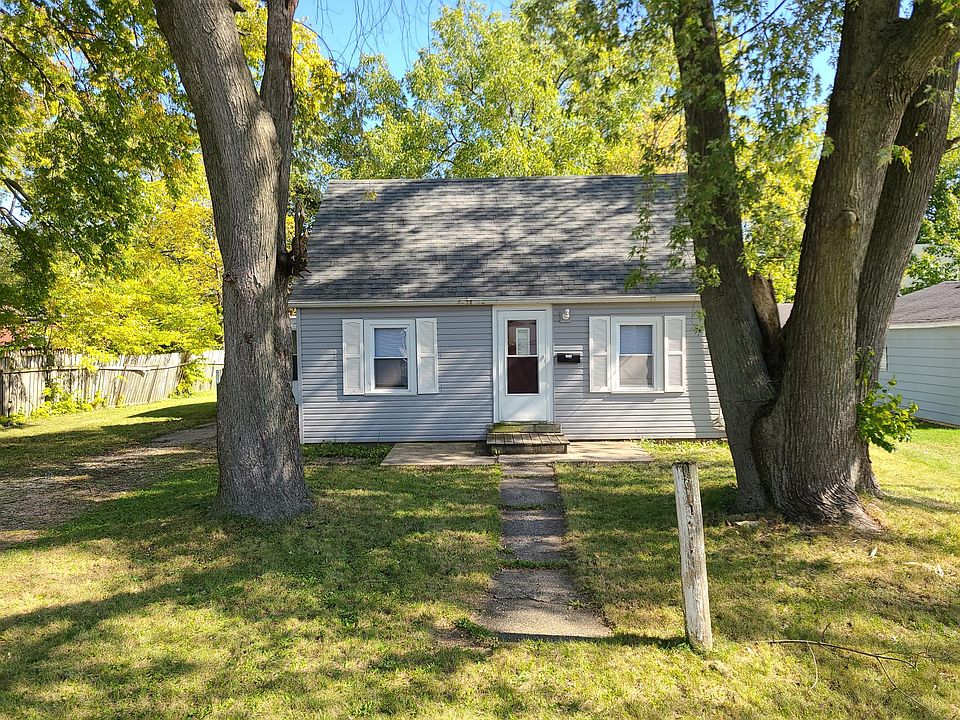 1428 Maple, Front of house