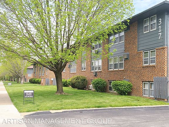 5th image of 417 NE Trilein Dr #104