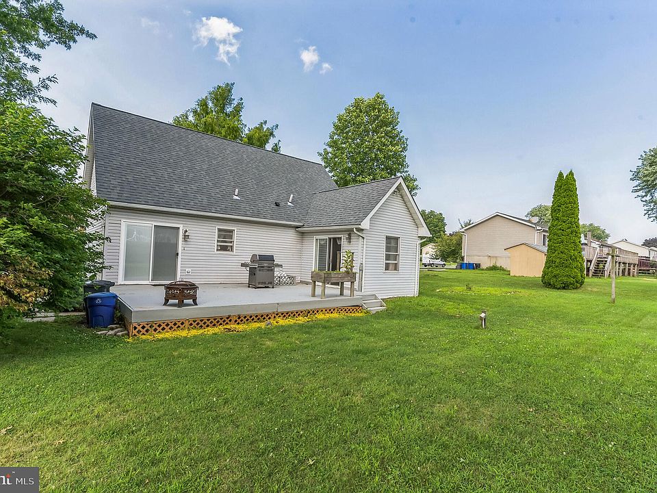 808 W 6th Ave, Parkesburg, PA 19365 Zillow