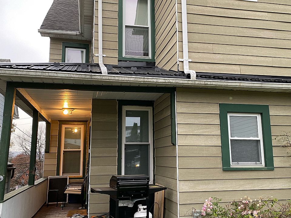 Private, side porch.