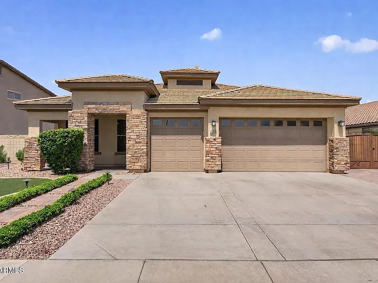 8812 W Myrtle Ave — Photo 1