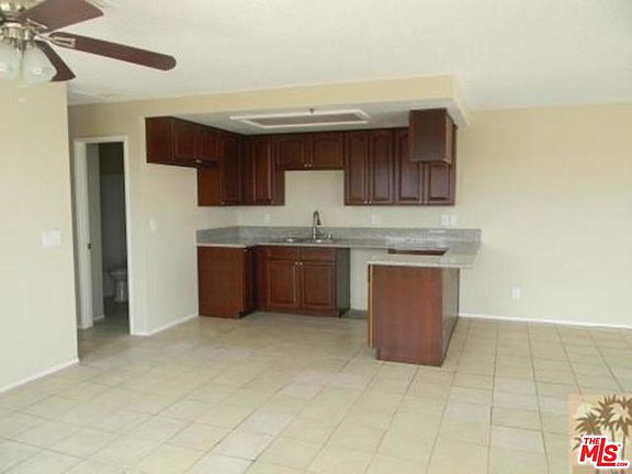 3rd image of 68140 Calle Las Tiendas #104